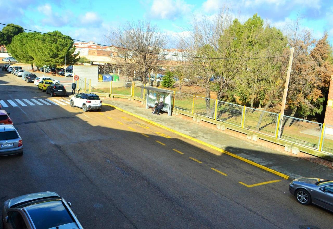 Apartamentos San Anton Villarrobledo Dış mekan fotoğraf
